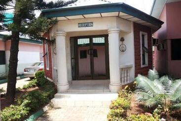 پانسیون Room In Lodge Garentiti Apartment