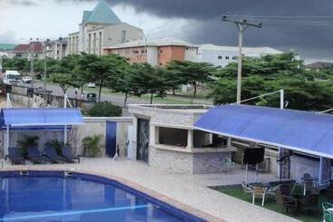 Pension (Hôtel basse catégorie) Room In Lodge Grand Cubana Hotels Apartment