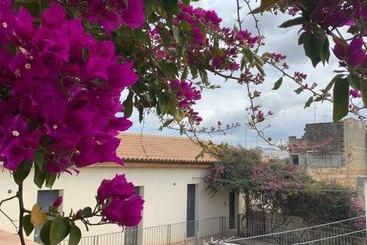 Bed and Breakfast Maharìa Bed & Wine