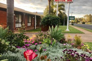 Мотель Country Roads