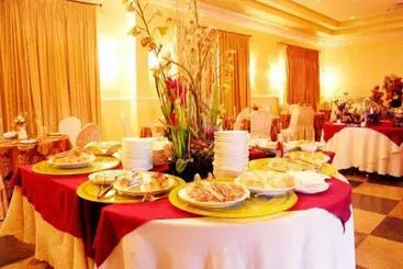 پانسیون Room In Lodge   The Chelsea Hotel Abuja