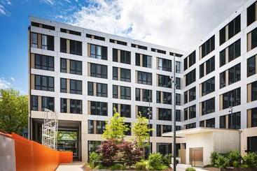 Meininger Hotel Genève Centre Charmilles