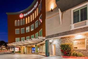 호텔 Best Western Plus Avita Suites