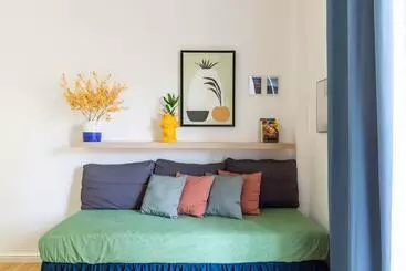 تختخواب و صبحانه Tufo Giallo Rooms