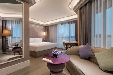 فندق Mercure Nantong Downtown