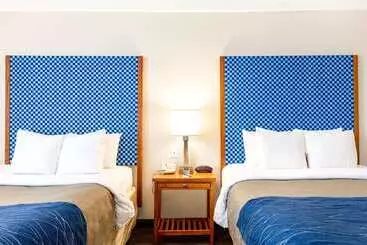 Hotel Spark By Hilton Savannah Airport