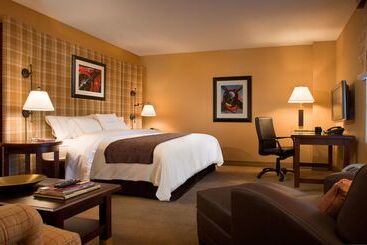 فندق Doubletree By Hilton Cincinnati Airport
