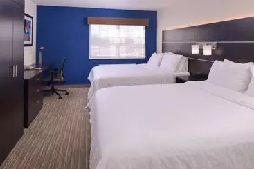 Holiday Inn Express Hotel & Suites Southfield   Detroit, An Ihg