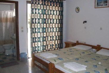 בית מלון כפרי Varelis