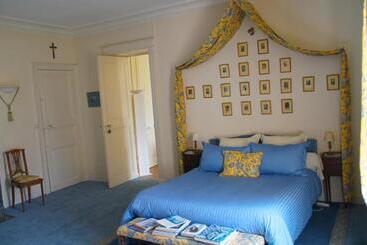 مبيت وإفطار Demeure Les Montys