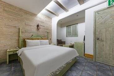 Motel Jincheon Jewelry