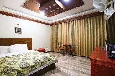 Nonsan Titanic Motel