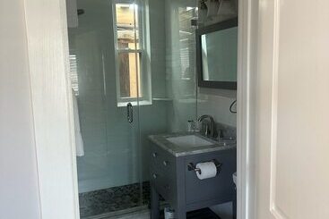 Vineyard Harbor Motel Private Beach