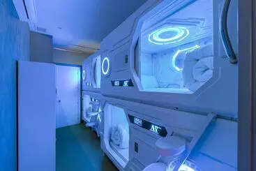 Art Seven Hostel Capsules