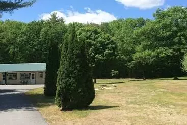 Perry S Motel And Cottages