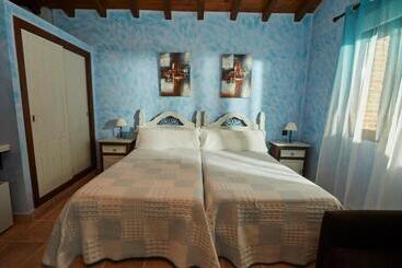 هتل El Mirlo Blanco