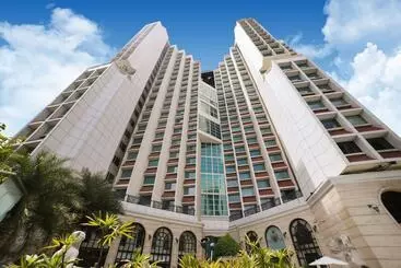 هتل The Royal Plaza