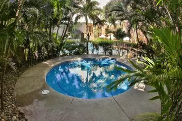 Villas El Rancho Green Resort