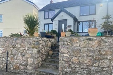 Spacious 2bed Cottage In Conwy, North Wales