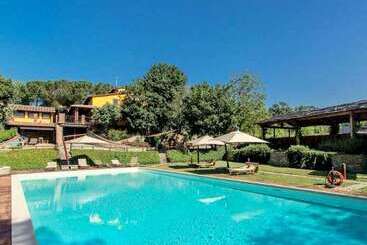 Nice Cottage In Terranuova Bracciolini With Pool