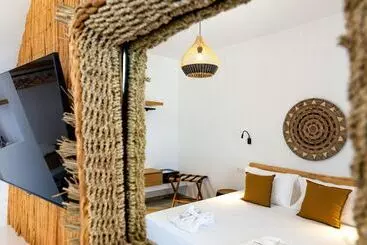 Pension  Omilos Beachfront House