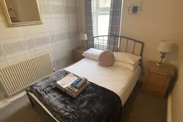 Otel Autumn Leaves Guest House