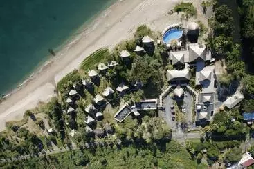 هتل Hôtel Tiéti Poindimié