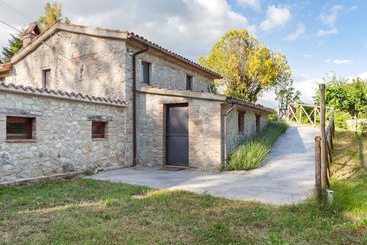 Rustic Cottage In Avigliano Umbro With Sauna & Pool