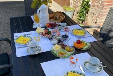 פנסיון Altes Weingut Bröhl