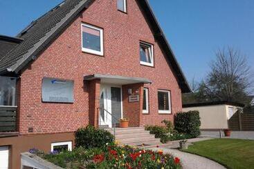 호텔 Gastehaus Flensburg Engelsby