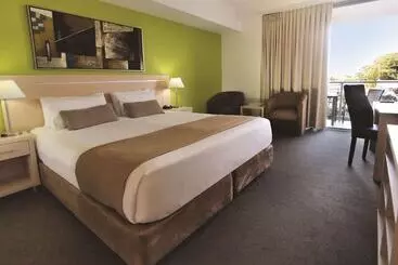 فندق Oaks Townsville Gateway Suites