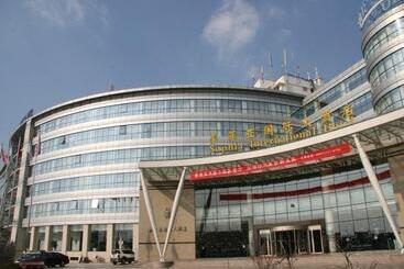 Otel Qingdao Sophia International