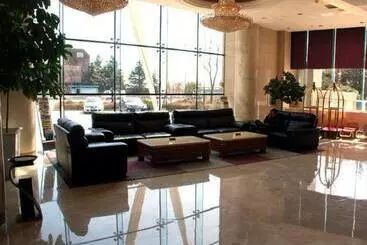 Hotel Qingdao Sophia International