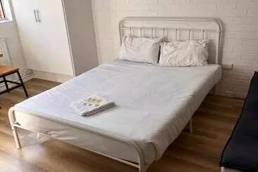 فندق H & D Apartments