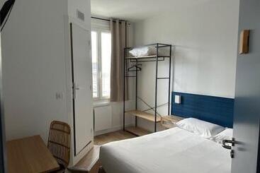 ホテル Hôtel De La Poste   Piriac Sur Mer