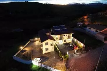 Hotelli Pousada Montanhas Das Gerais