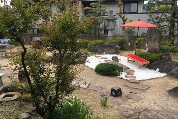 Pensão オーベルジュ美の浜 流石