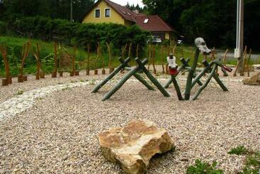 Panzió Penzion Tisuvka