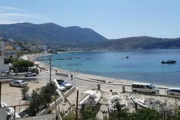 Hostel Rooms By The Sea