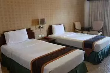 Szálloda Golden Pine Beach Resort