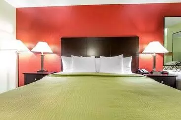 호텔 Quality Inn West