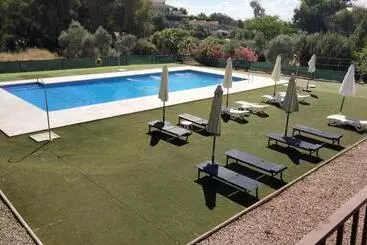 Apartamentos Turísticos La Castilleja