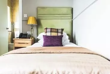 בית מלון כפרי Cove Bay