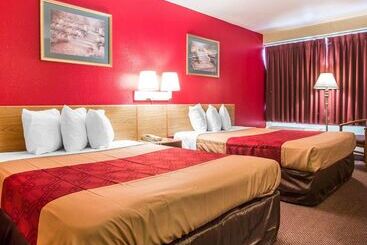 ホテル Econo Lodge