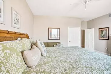 リゾートホテル Palms Of Treasure Island Condo