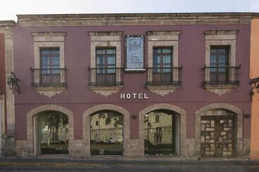 Casa Del Virrey Hotel And Suites