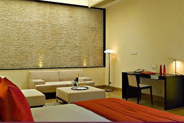 Galaxy Hotel - Shopping - Spa