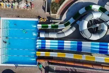 Grand Hotel Holiday Resort