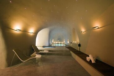 Отель Avaton Resort And Spa