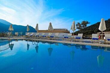 ホテル Filion Suites Resort & Spa